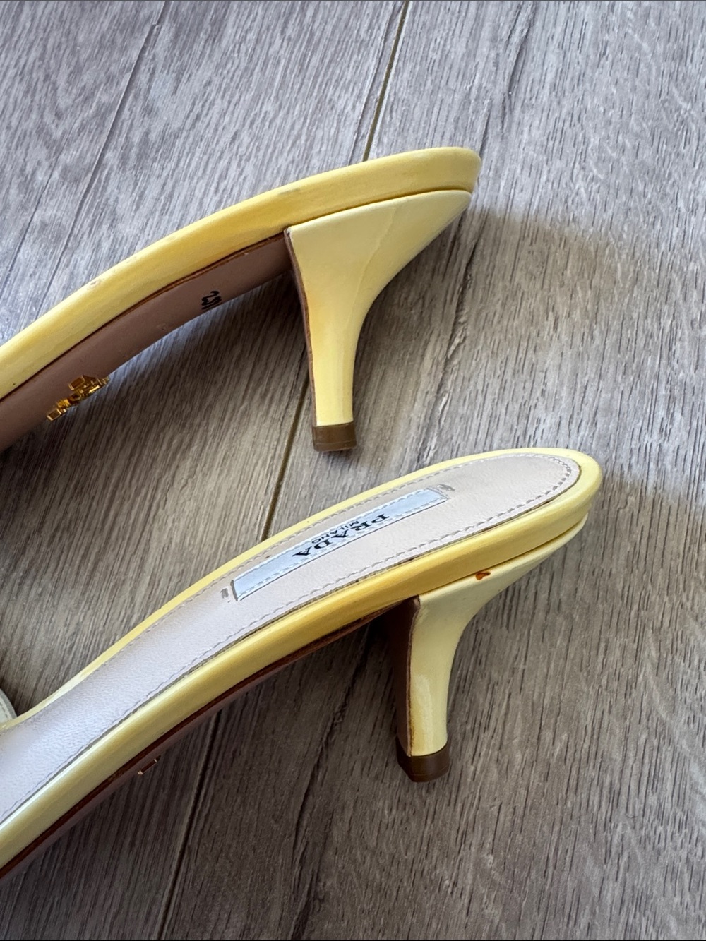 Prada Y2K Butter Yellow Patent Leather Bow Kitten Heel Sandals 37.5 Coquette - Picture 10 of 10
